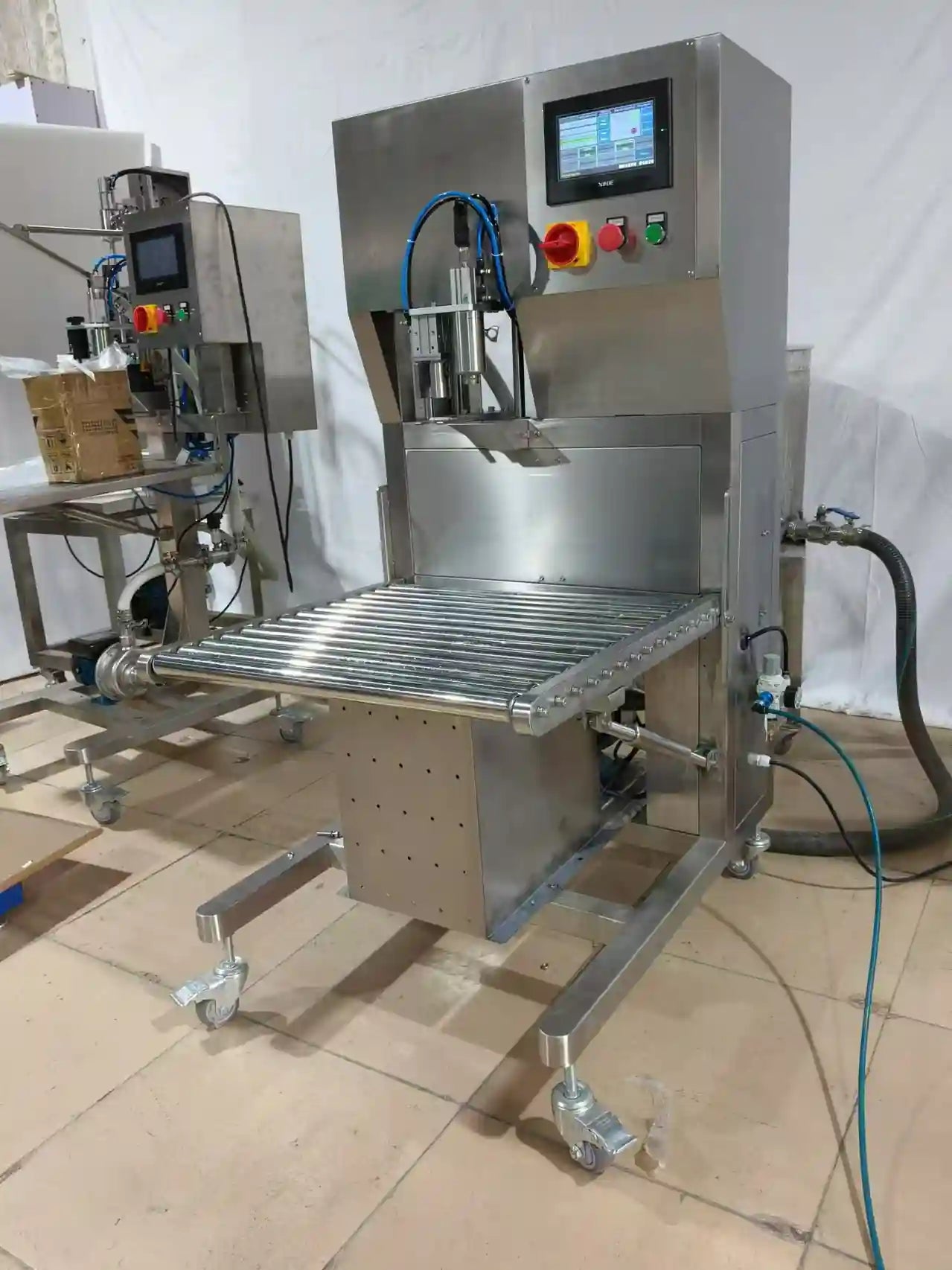 Bag-in-Box & Stand Up Pouch Filling Machines 4